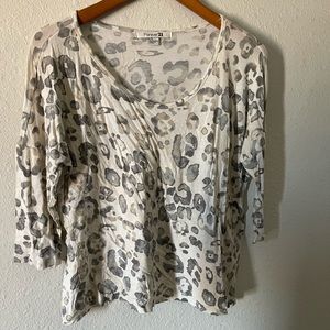 COPY - Forever 21 cropped 3/4 sleeve shirt